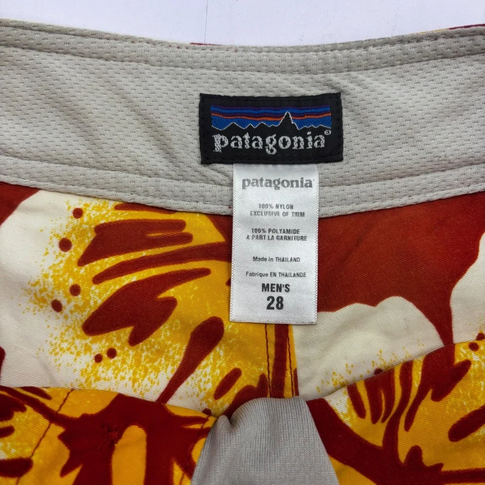 Patagonia Mens Hibiscus Floral Board Shorts Red Yellow 28 Swim Trunks‎ 9 Inseam